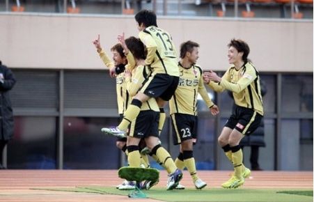 日本天皇杯连爆冷门 J2联赛球队将成国安亚冠
