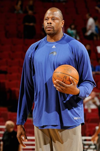 17,帕特里克-尤因 patrick ewing获奖年份:1984所属大学:乔治城"大